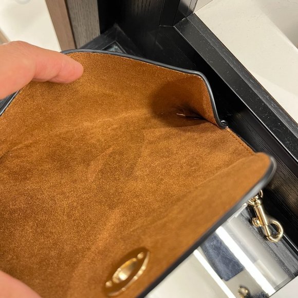 COACH 73639 SUNGLASS CASE IN SIGNATURE CANVAS/LEATHER - Picture 4 of 7